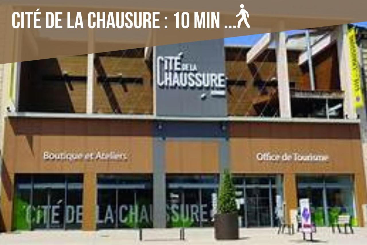 Le Bouquiniste, Centre Historique, Fibre, Ess, Rez-De-Chaussee, Bedinshop Romans-sur-Isère Exteriér fotografie